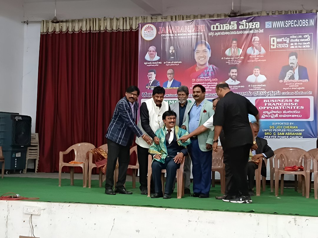 Vibrant crowd at Youth Mela